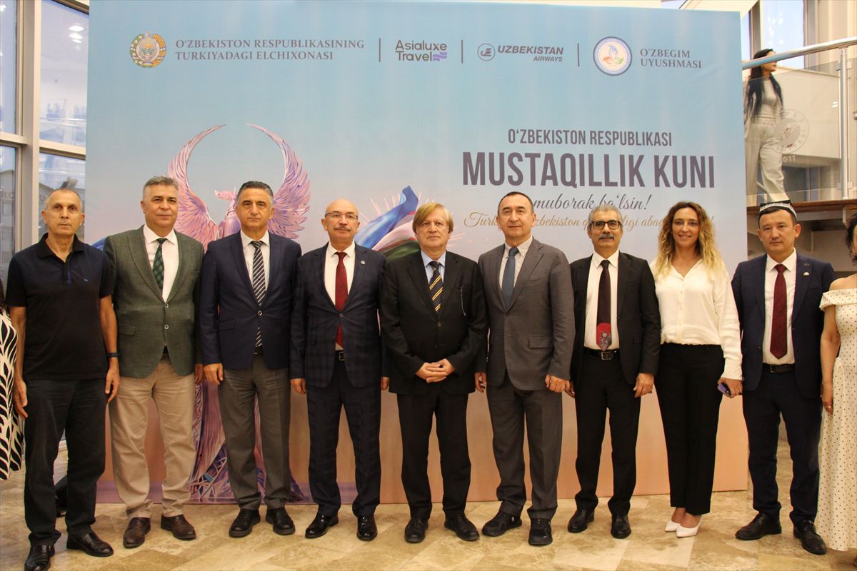 Antalya'da Özbekistan Bağımsızlık Günü Coşkusu