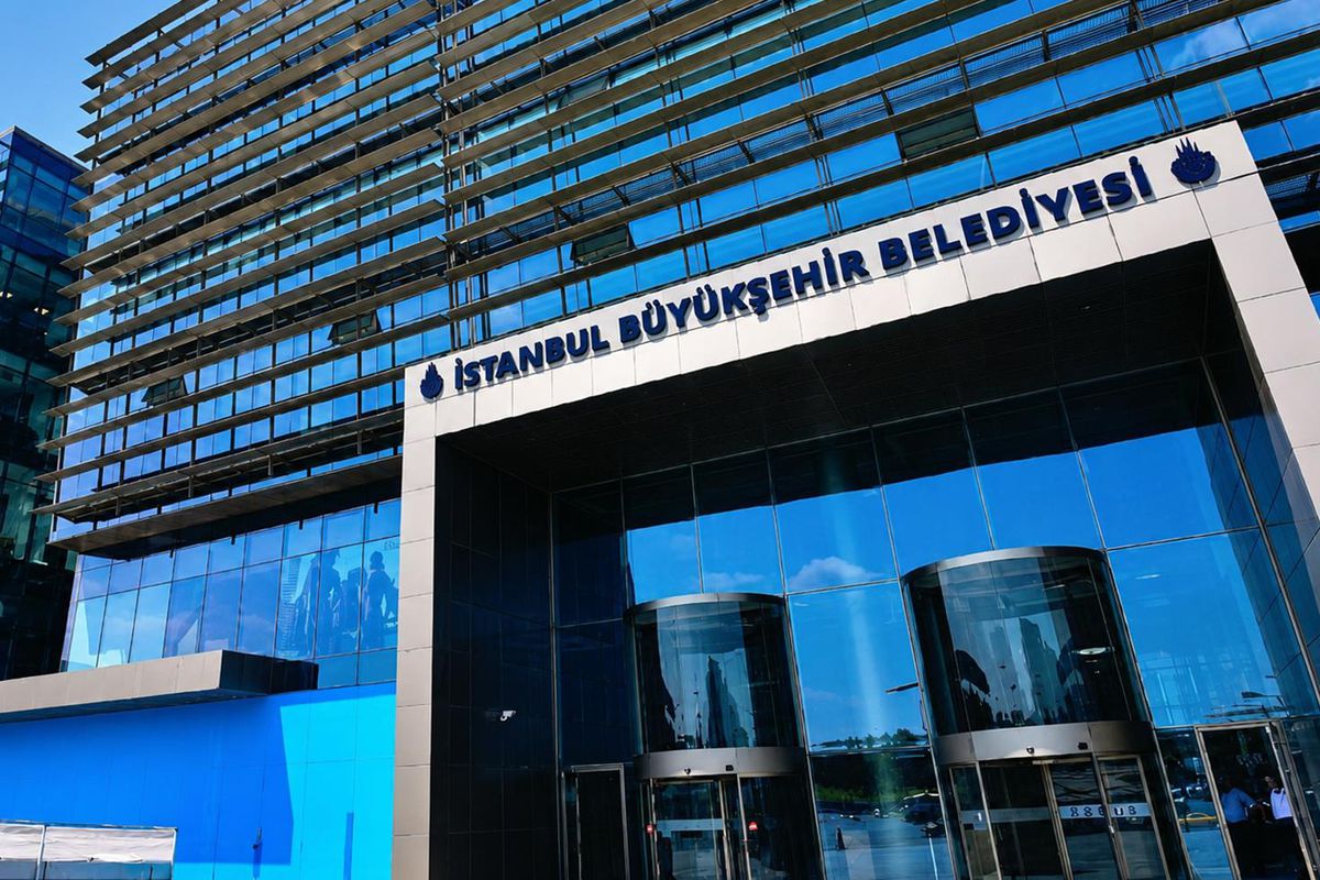 İBB davasında iki kişi için tahliye kararı